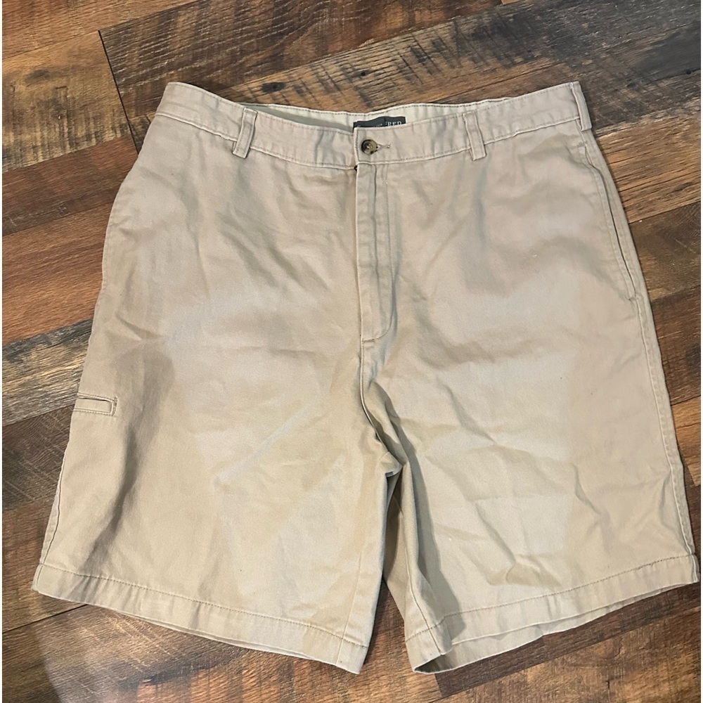 Stylish Khaki Saddlebred Shorts - Size 36